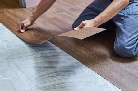 Les secrets d'un ponçage de parquet réussi par les professionnels
